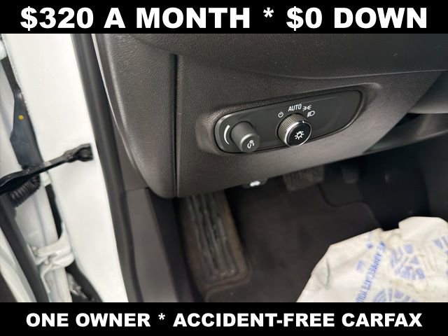 Used 2024 Chevrolet Equinox LT FWD image 15