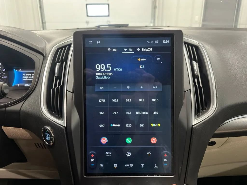 Used 2024 Ford Edge Titanium AWD/4WD image 24