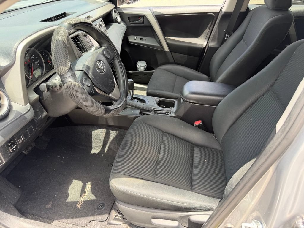 Used 2016 Toyota RAV4 LE FWD image 21