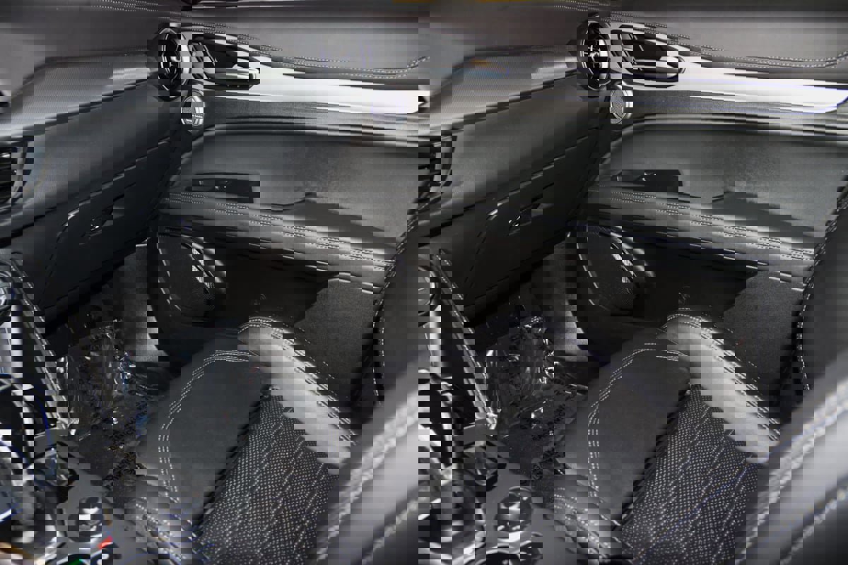 Used 2024 Alfa Romeo Stelvio Veloce image 53