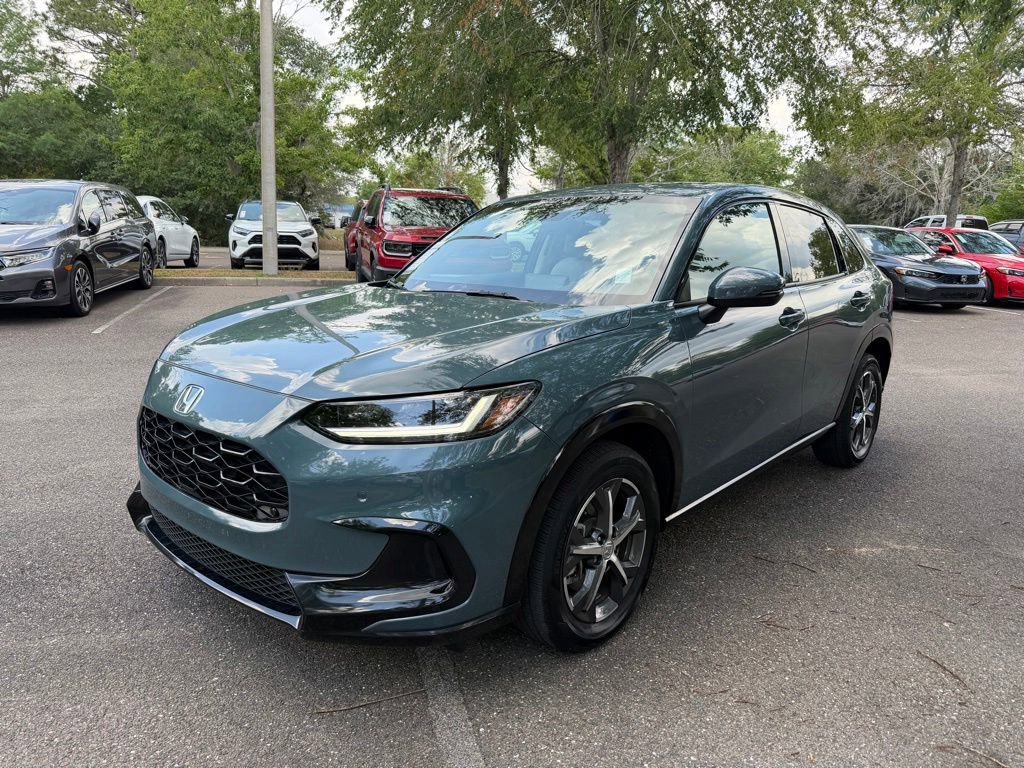 Certified 2024 Honda HR-V EX-L image 3