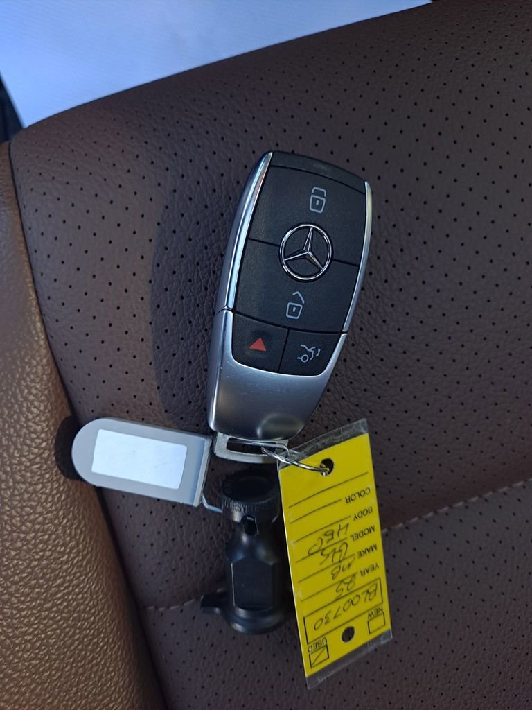 Certified 2025 Mercedes-Benz GLS 450 GLS 450 image 30