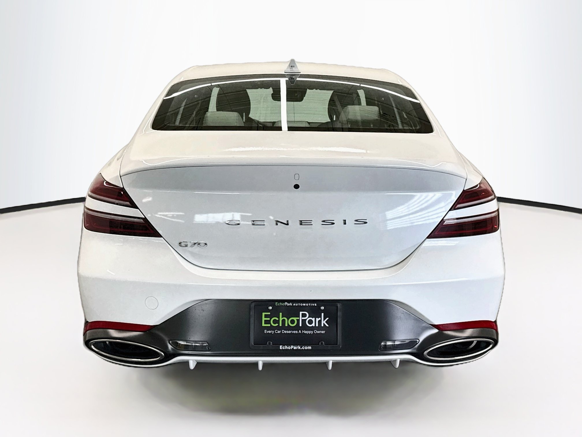Used 2025 Genesis G70 2.5T RWD image 7