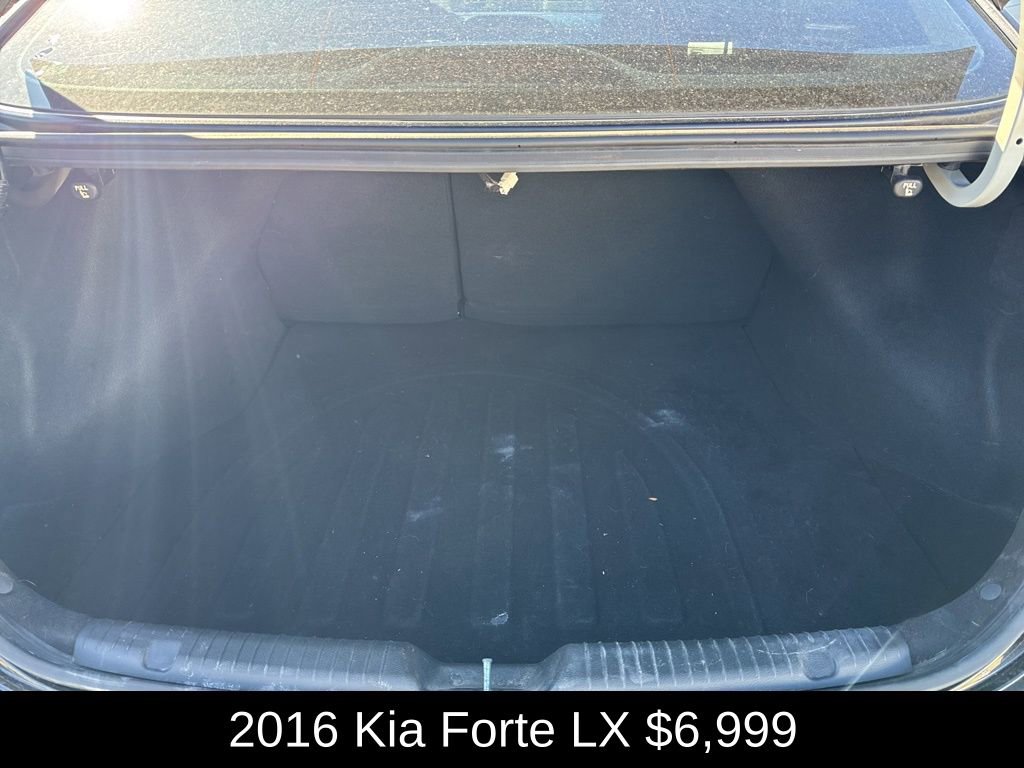 Used 2016 Kia Forte LX image 14