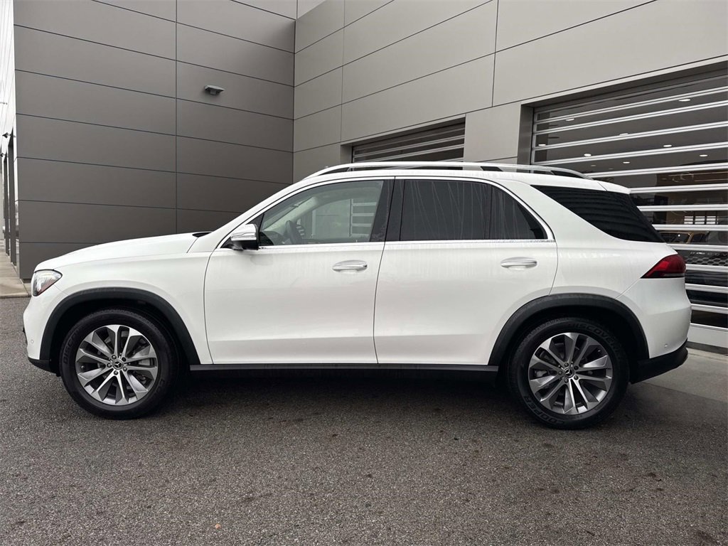 Used 2022 Mercedes-Benz GLE 350 4MATIC w/ Premium Package image 4