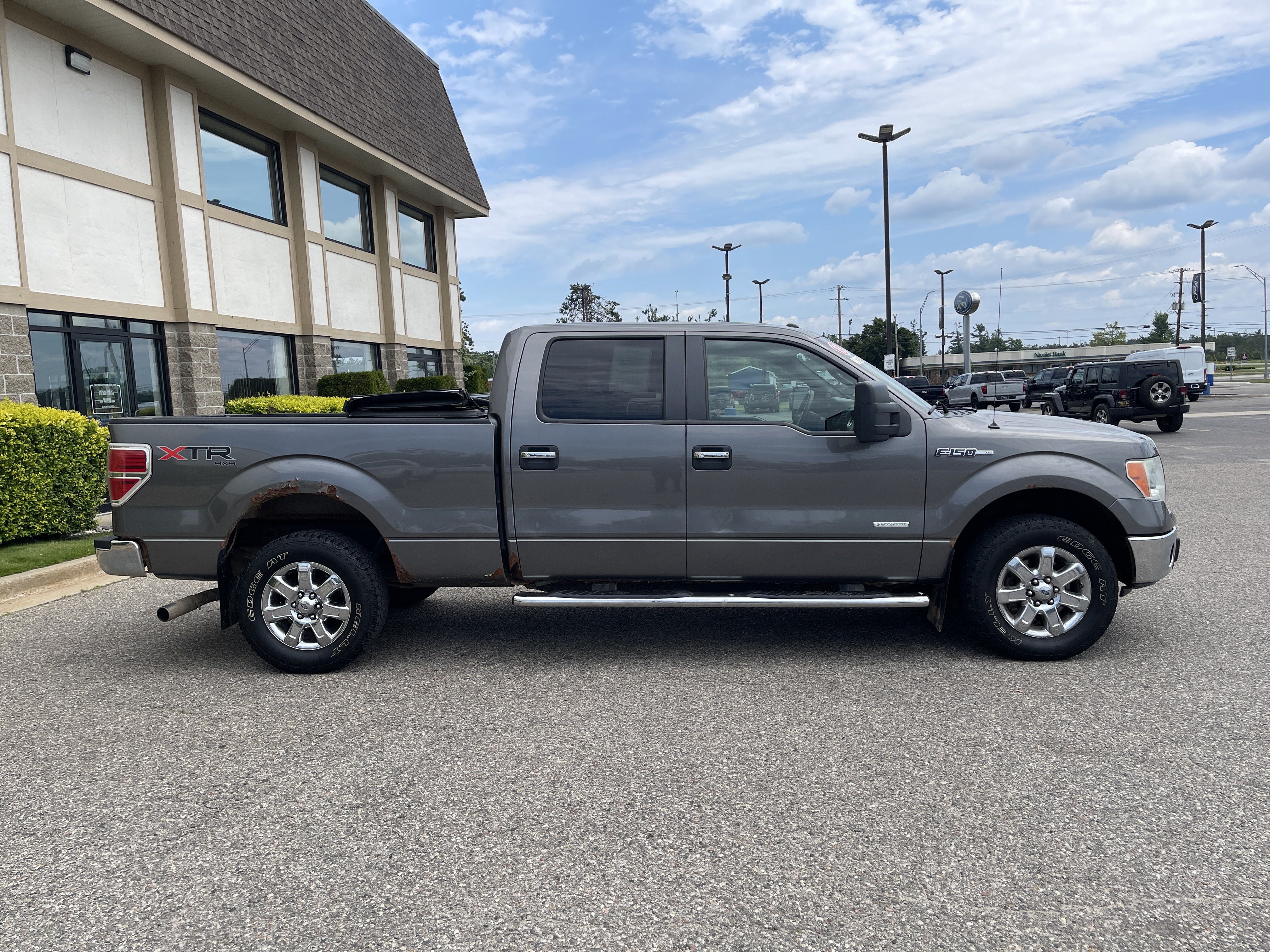Used 2013 Ford F150 XLT w/ Luxury Equipment Group AWD/4WD image 3