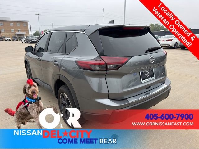 Used 2024 Nissan Rogue SV FWD video 3
