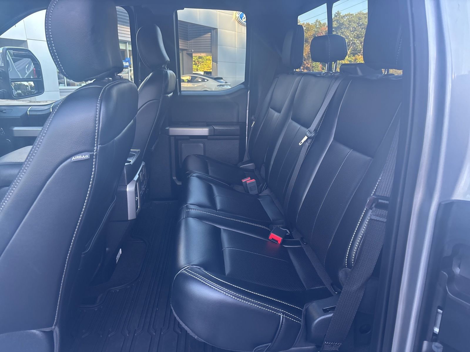 Used 2020 Ford F250 Lariat w/ Chrome Package image 30