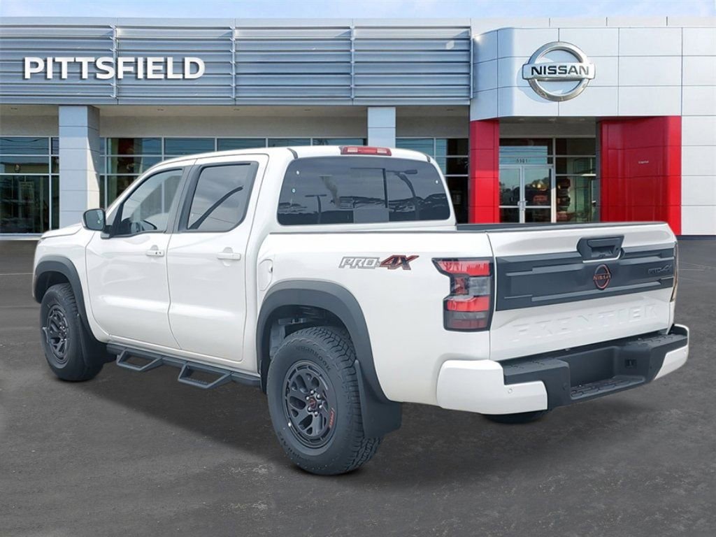 New 2025 Nissan Frontier PRO-4X image 4