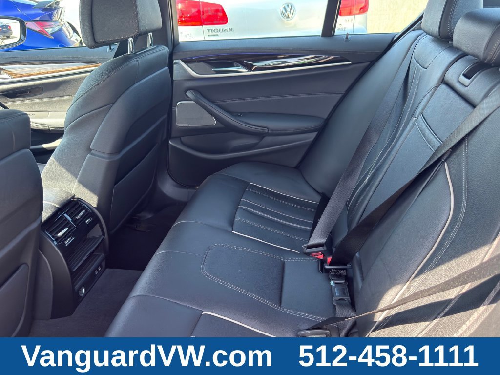 Used 2021 BMW M550i xDrive AWD/4WD image 30