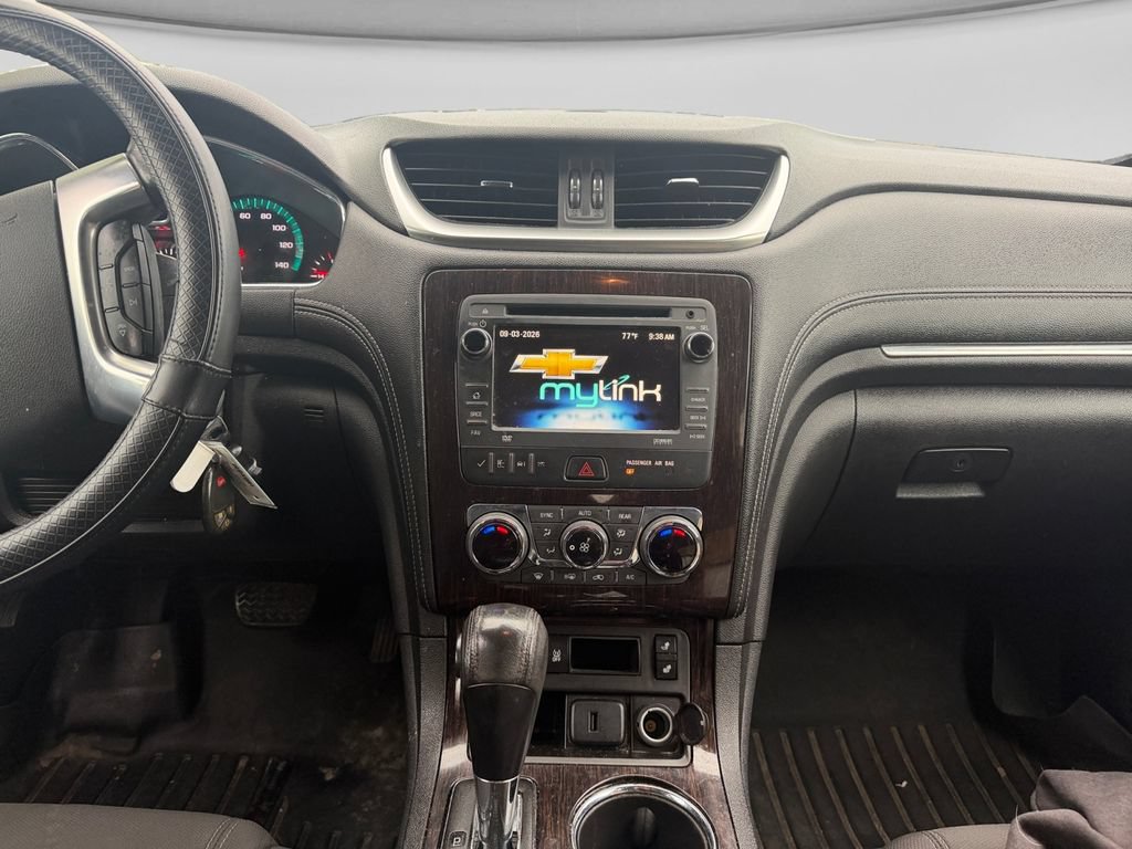Used 2016 Chevrolet Traverse LT w/ Traveler's Package FWD image 25