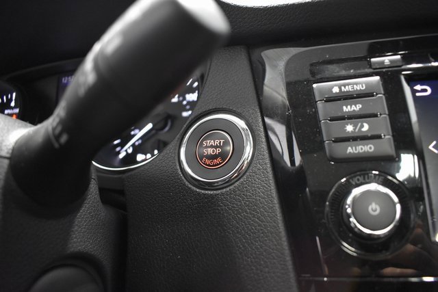 Used 2020 Nissan Rogue SL w/ Premium Package image 27