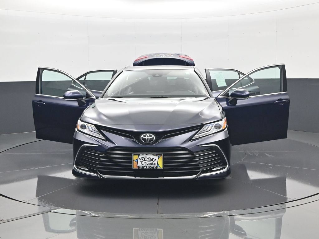 Used 2021 Toyota Camry XLE AWD/4WD image 32