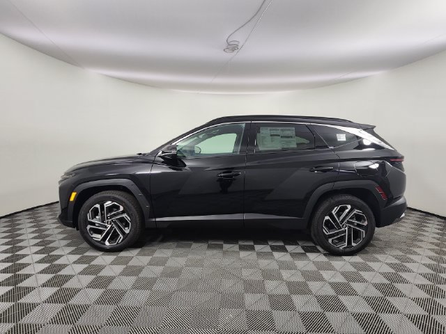 New 2026 Hyundai Tucson Limited AWD/4WD image 2