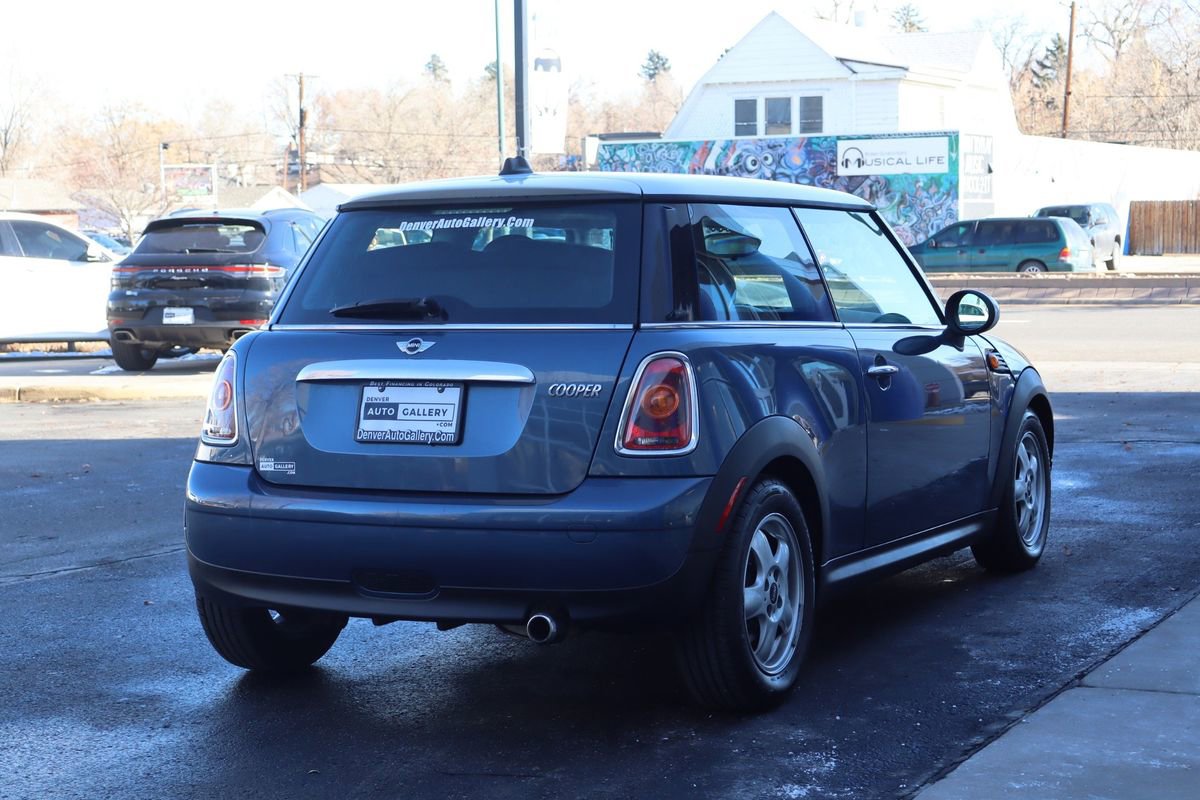 Used 2009 MINI Cooper Hardtop w/ Premium Pkg image 5