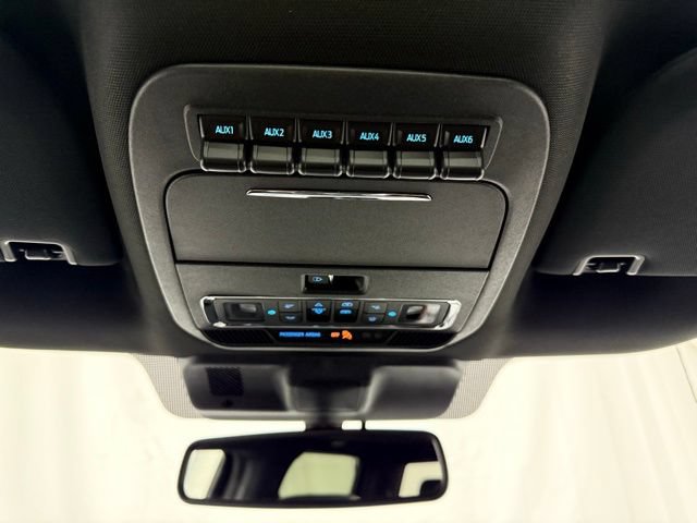 Used 2026 Ford F450 Platinum w/ FX4 Off-Road Package AWD/4WD image 44