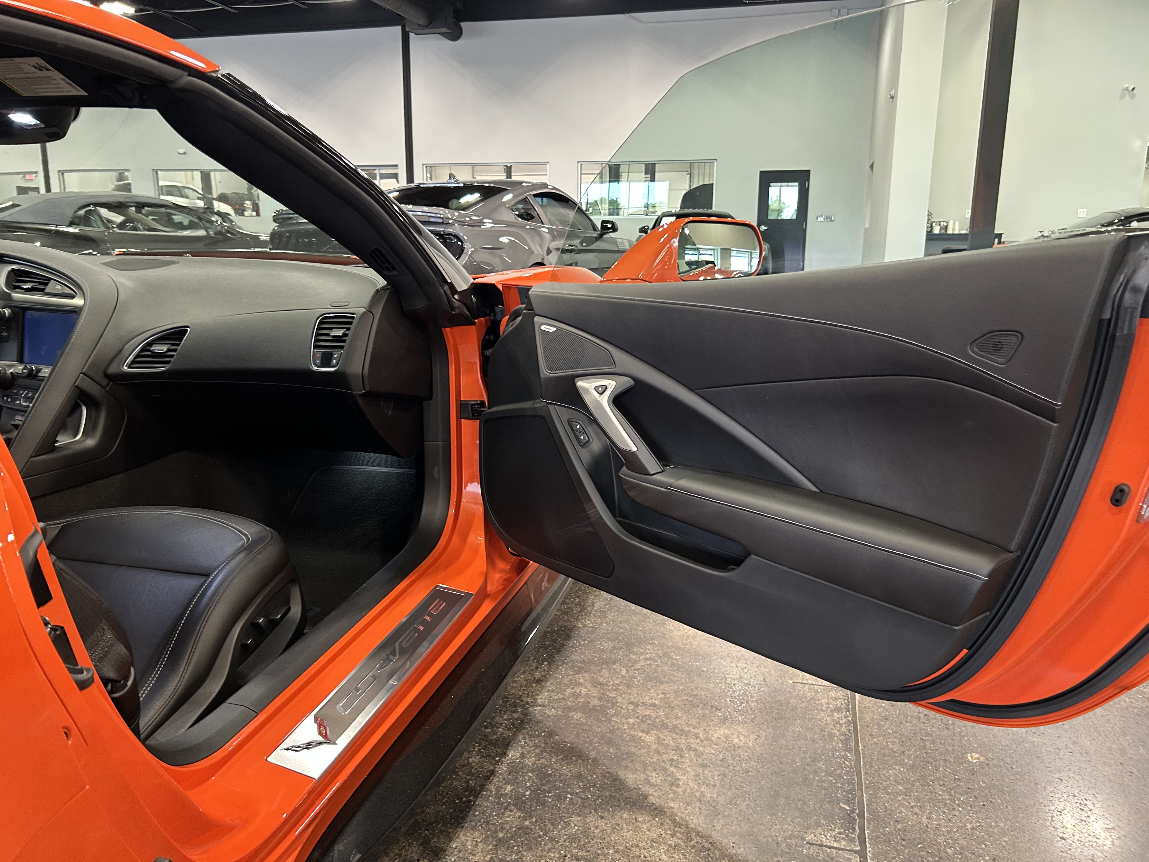 Used 2019 Chevrolet Corvette Z06 RWD image 14