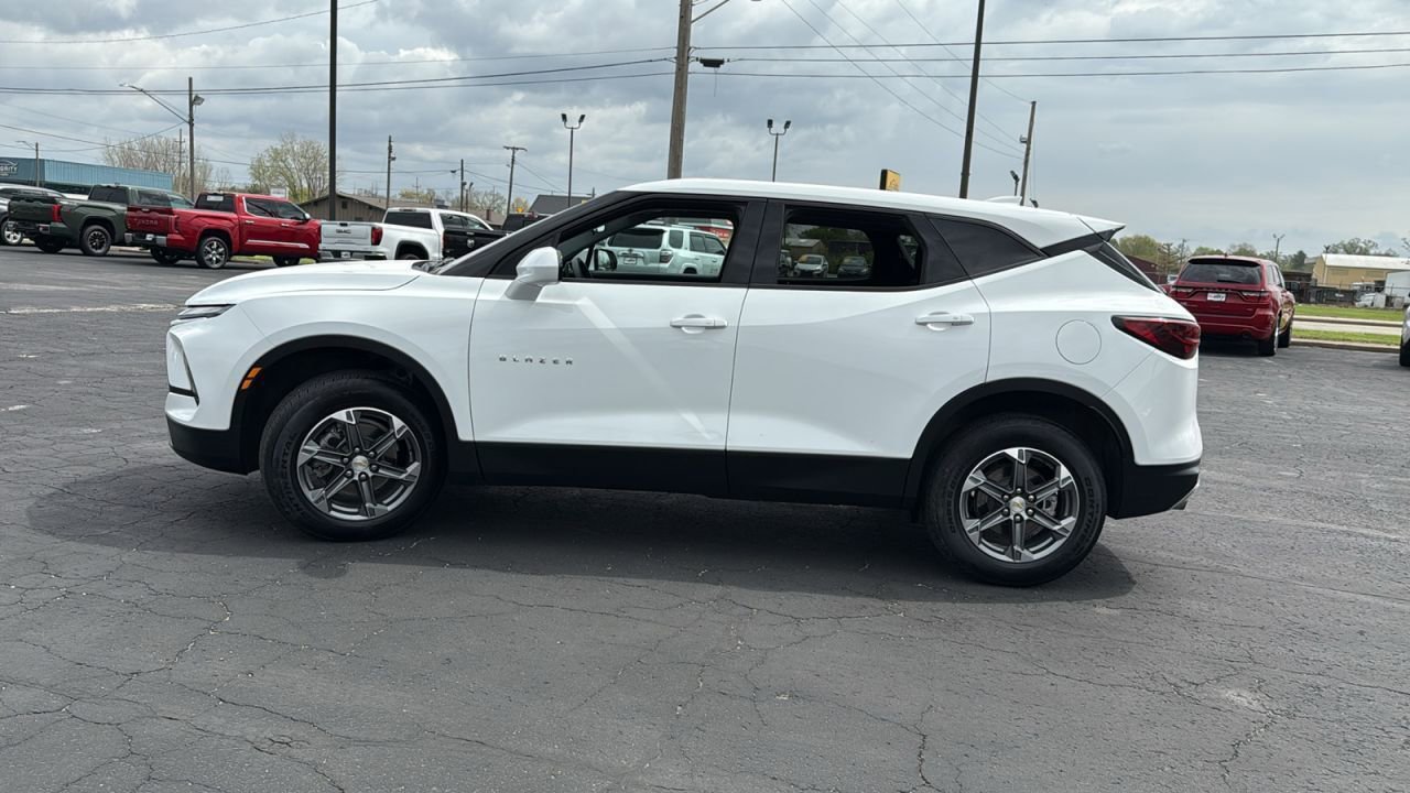 Used 2023 Chevrolet Blazer LT w/ Driver Confidence Package image 4