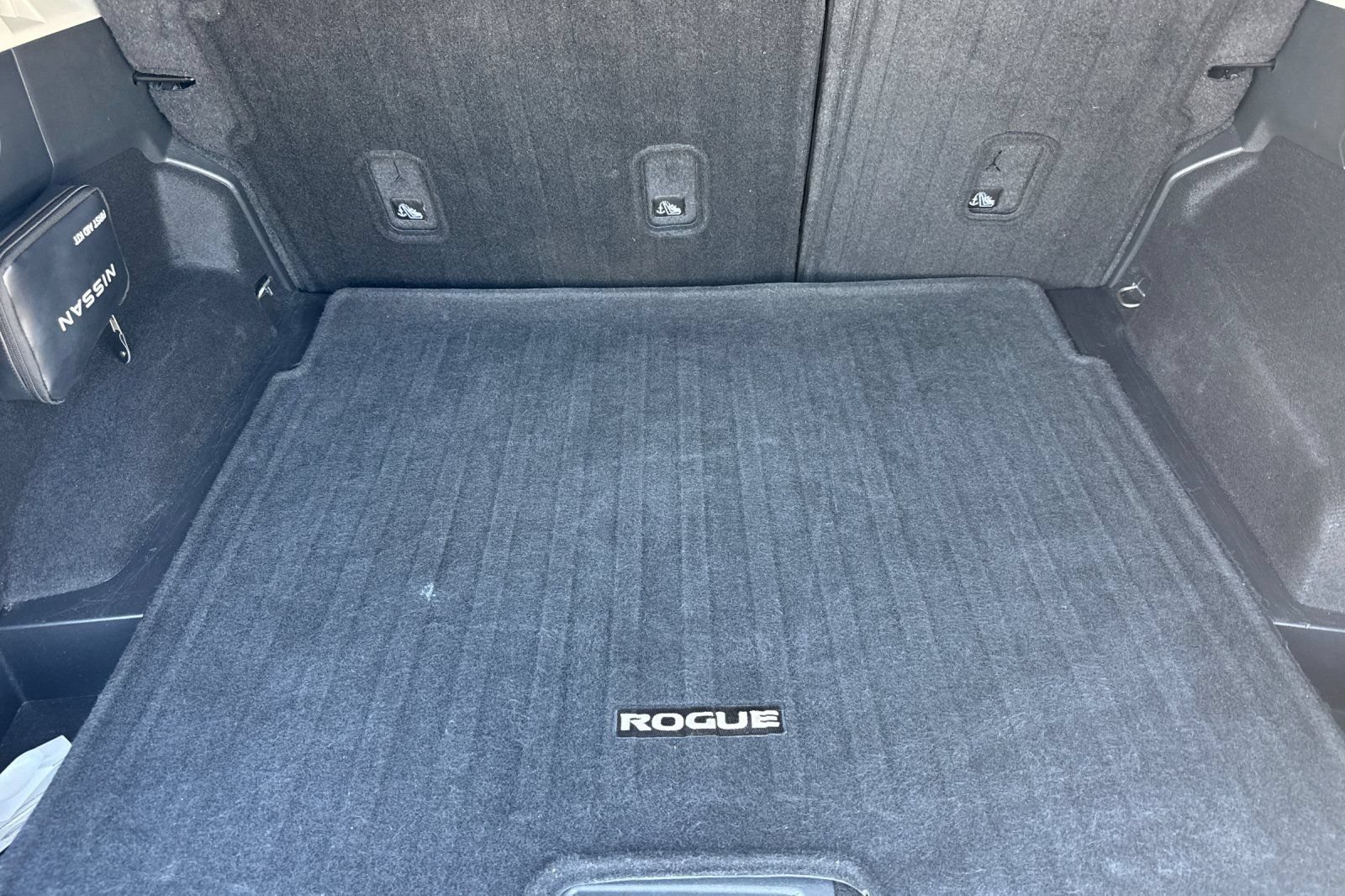 Used 2024 Nissan Rogue SV FWD image 16