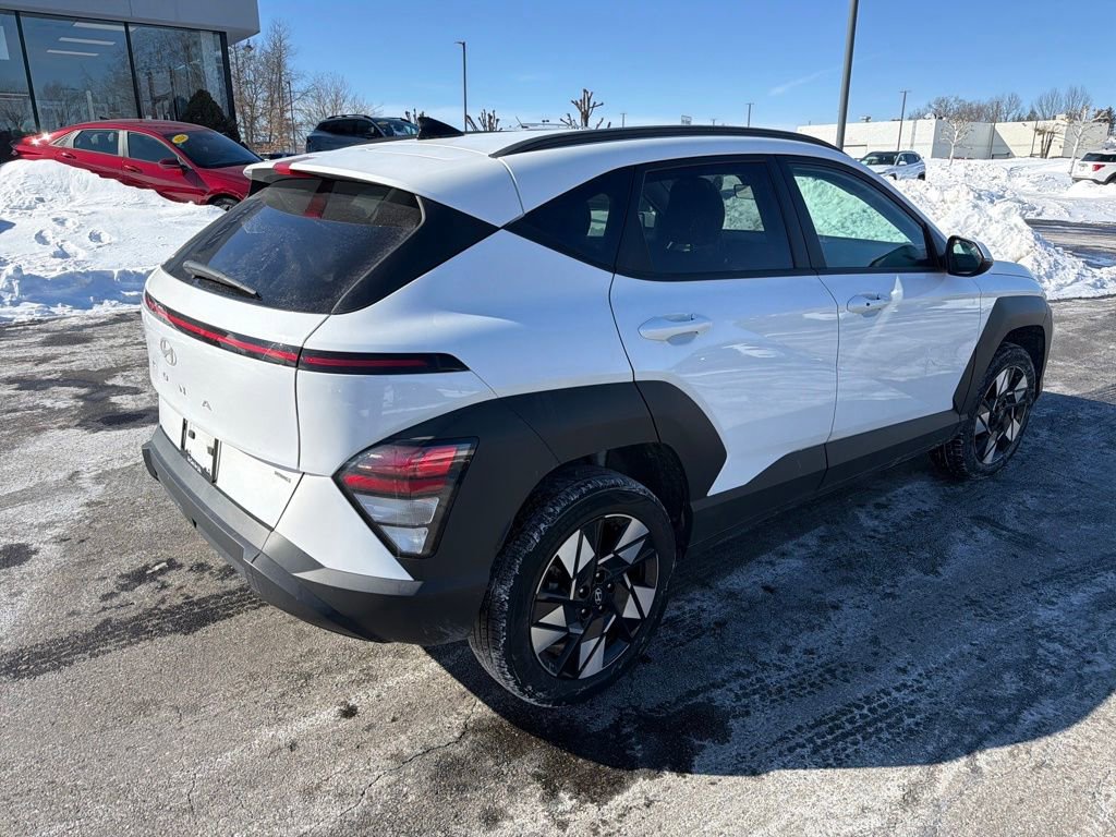 Used 2025 Hyundai Kona SEL video 3