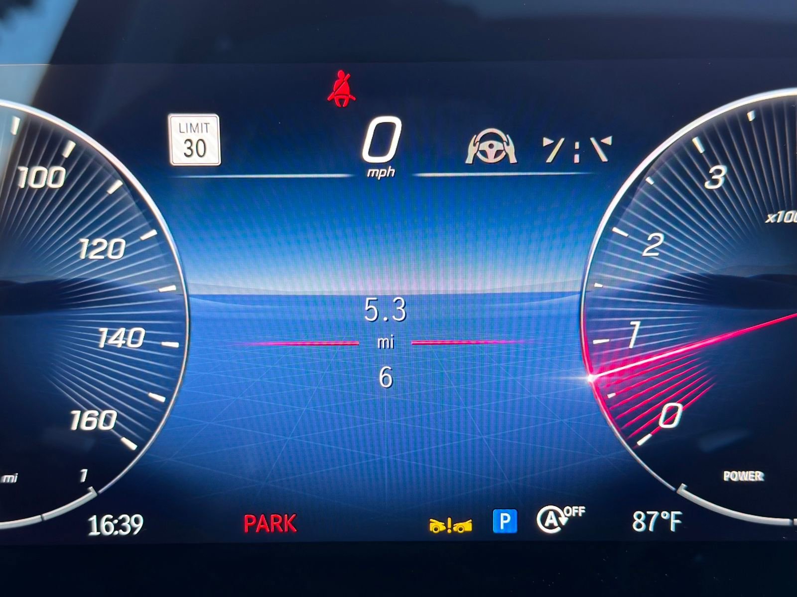 New 2026 Mercedes-Benz GLS 450 4MATIC image 28
