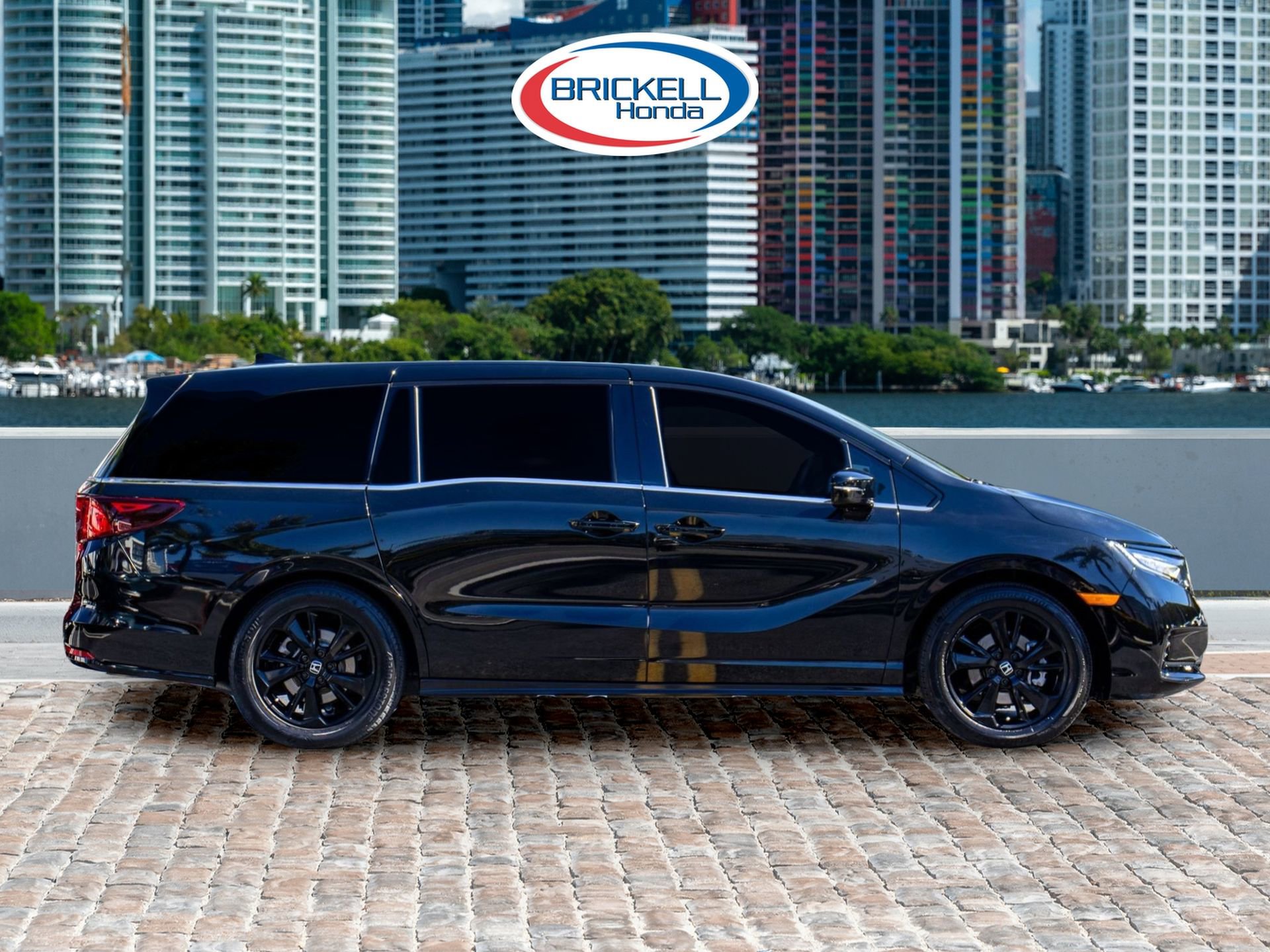 Certified 2024 Honda Odyssey Sport image 4