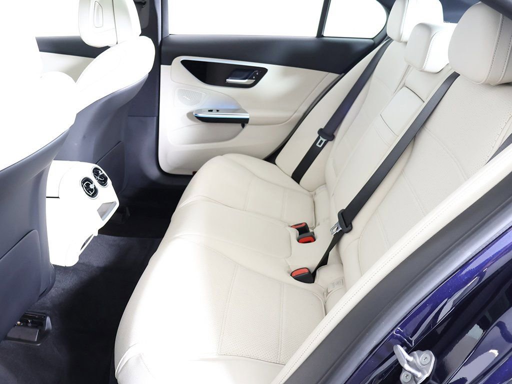 Used 2023 Mercedes-Benz C 300 4MATIC Sedan w/ Exclusive Trim Package image 37