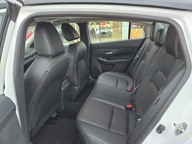 New 2026 Nissan Sentra SR w/ SR Premium Package FWD image 12