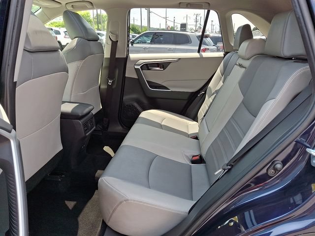 Used 2021 Toyota RAV4 XLE Premium AWD/4WD image 10