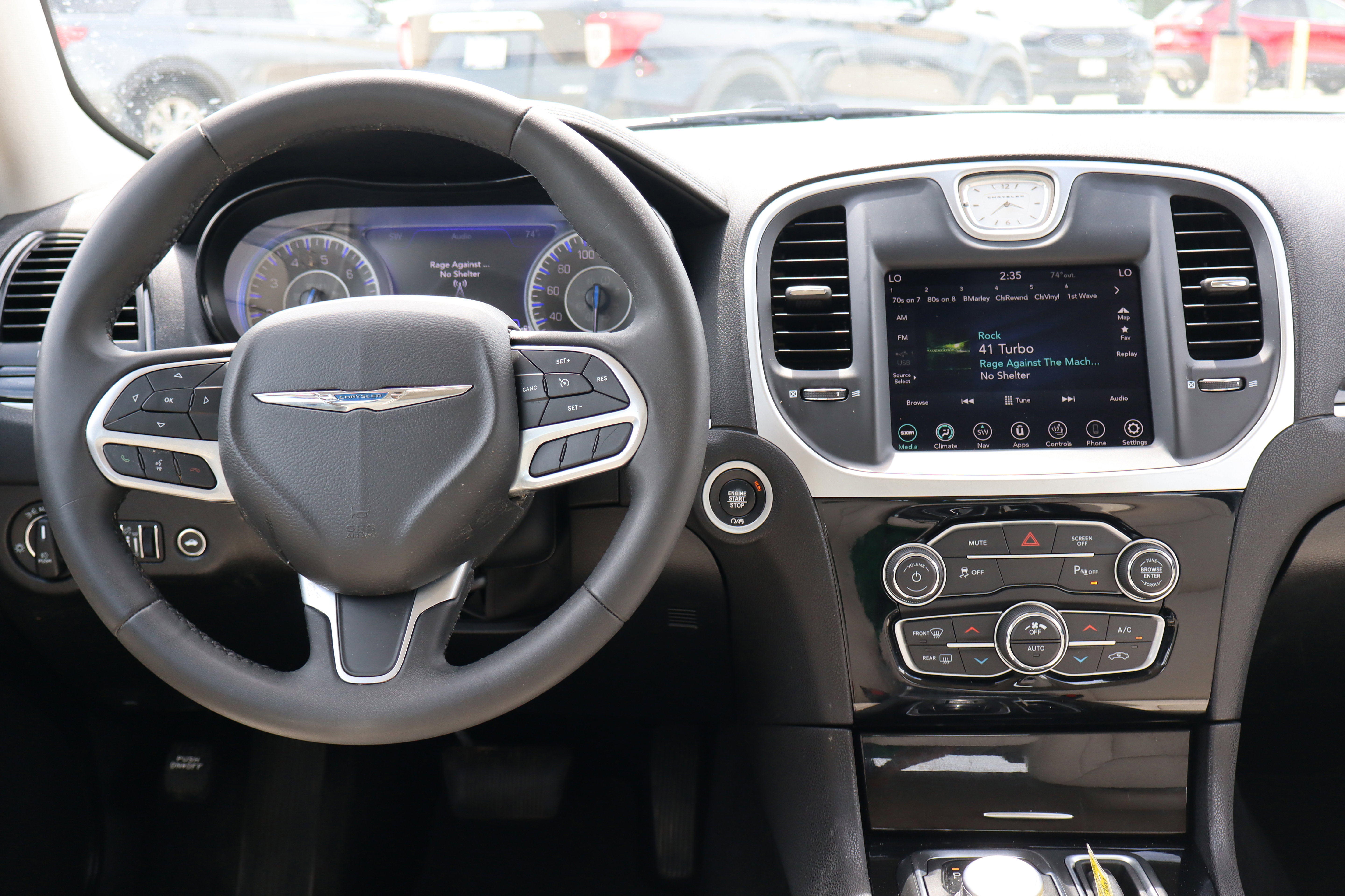 Used 2023 Chrysler 300 Touring L image 14