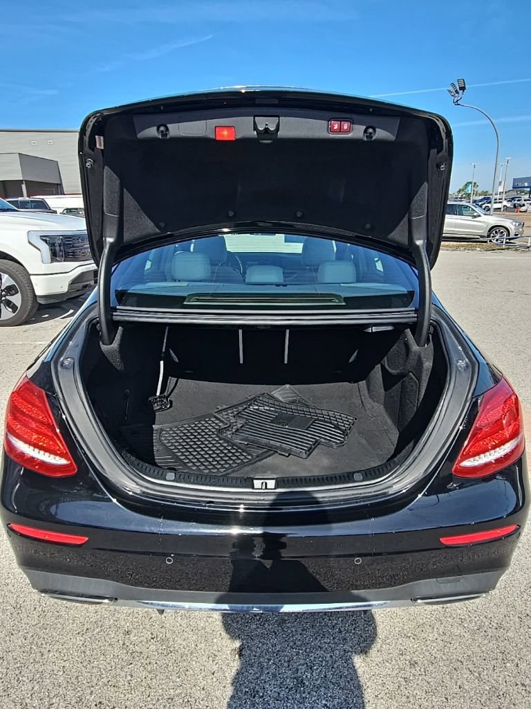 Used 2019 Mercedes-Benz E 300 w/ Premium 1 Package image 24