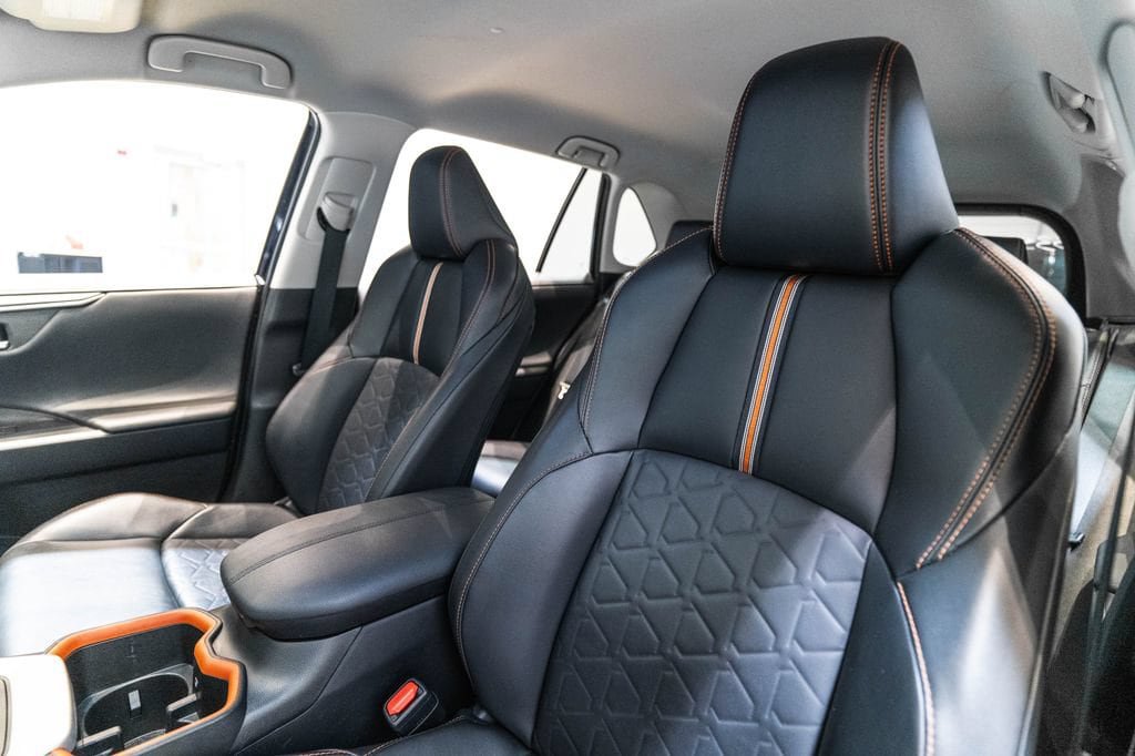 Used 2024 Toyota RAV4 Adventure AWD/4WD image 6