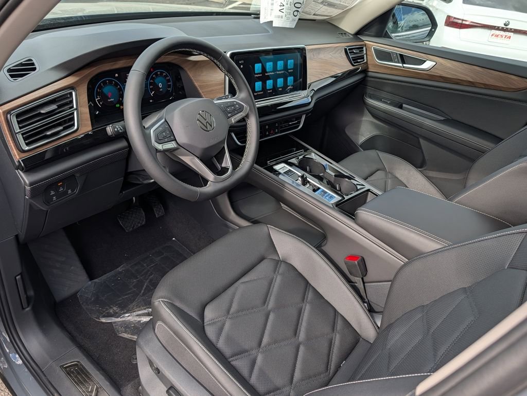 New 2026 Volkswagen Atlas SE image 10