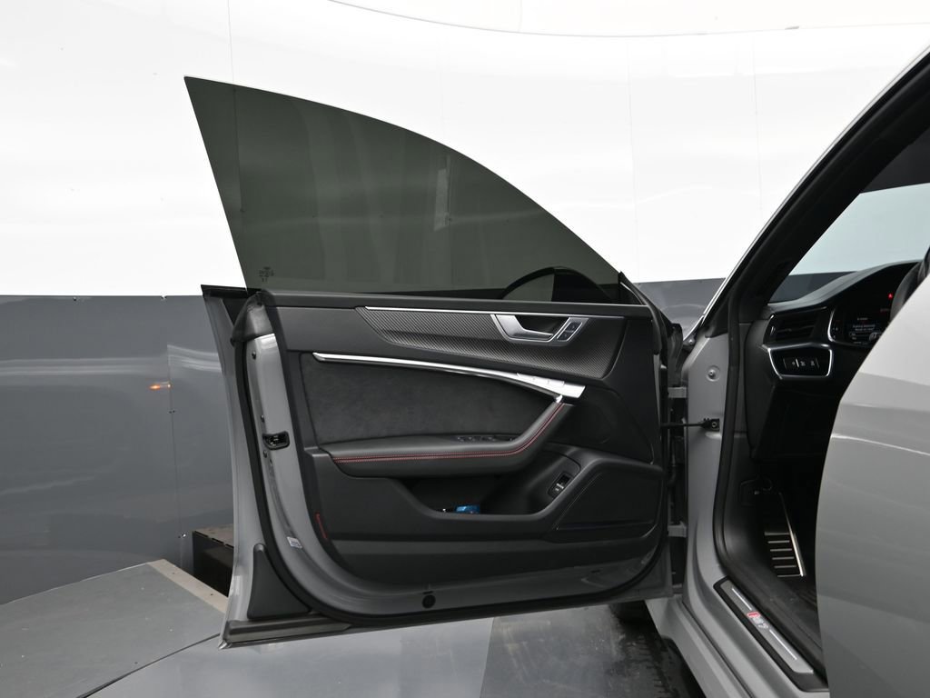 Used 2026 Audi RS 7 Performance image 8