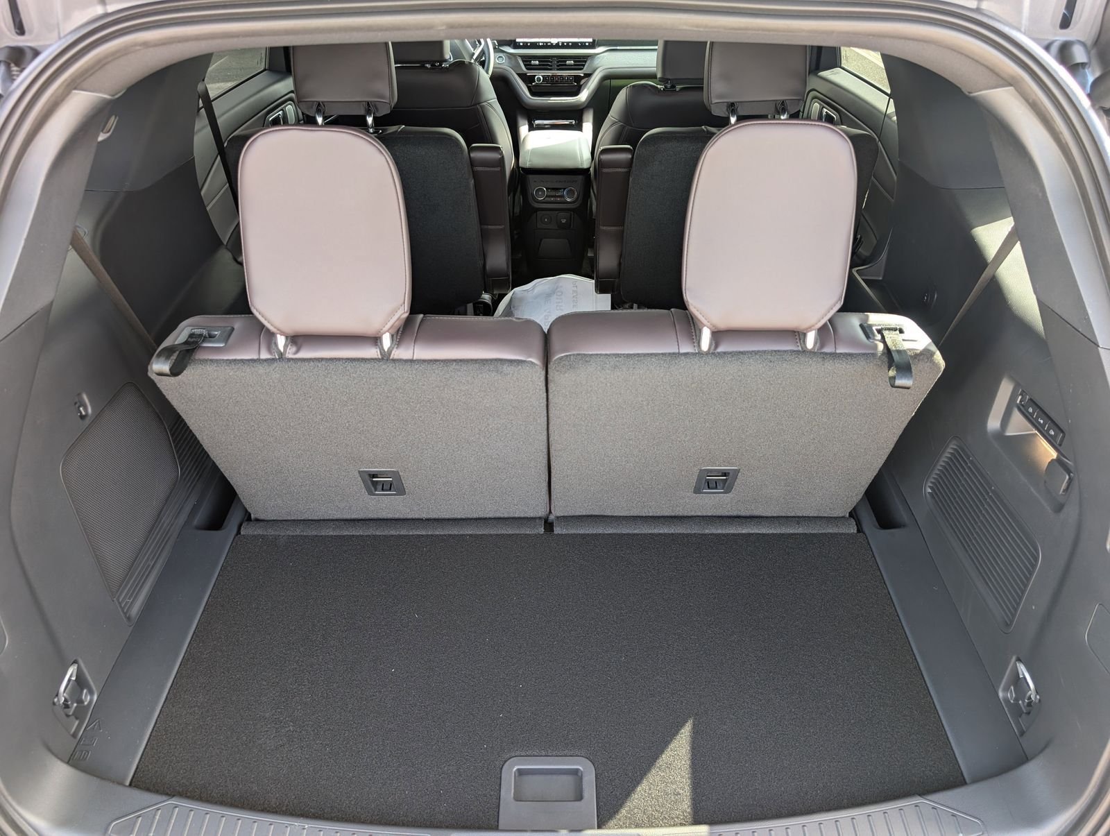 New 2026 Ford Explorer Platinum RWD image 14
