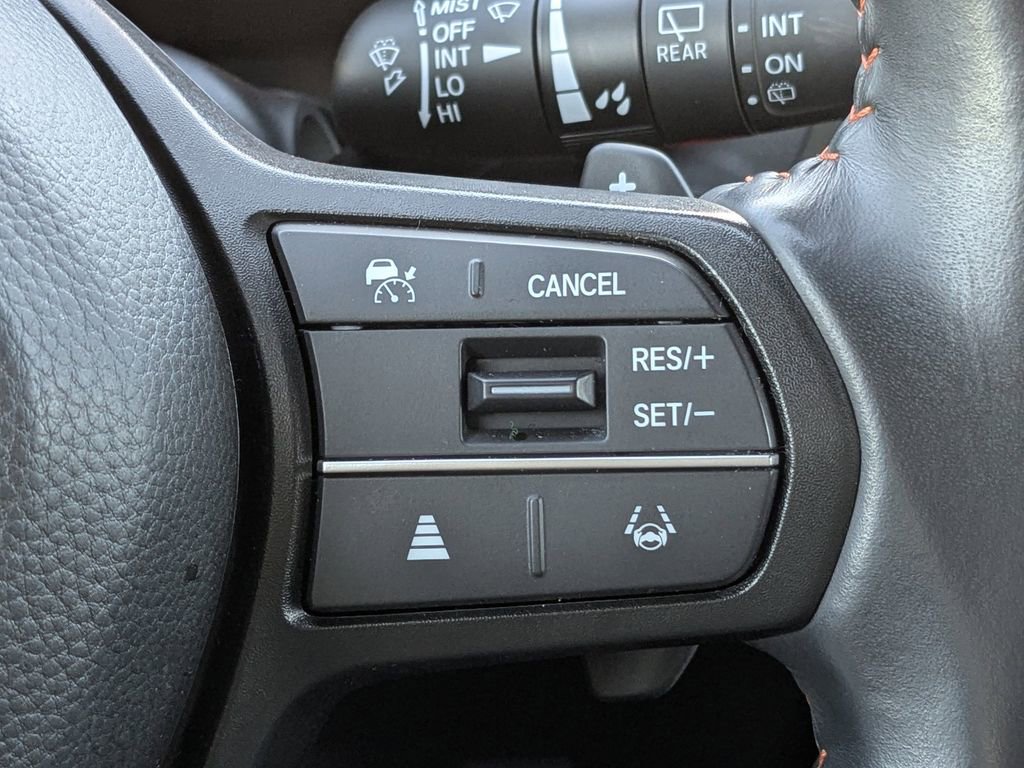 Used 2025 Honda CR-V Sport-L image 28