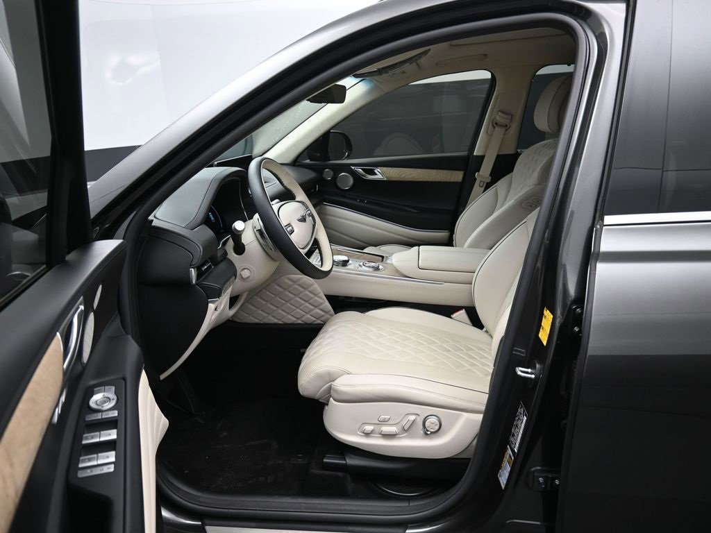Used 2024 Genesis GV80 3.5T w/ Prestige Package image 9