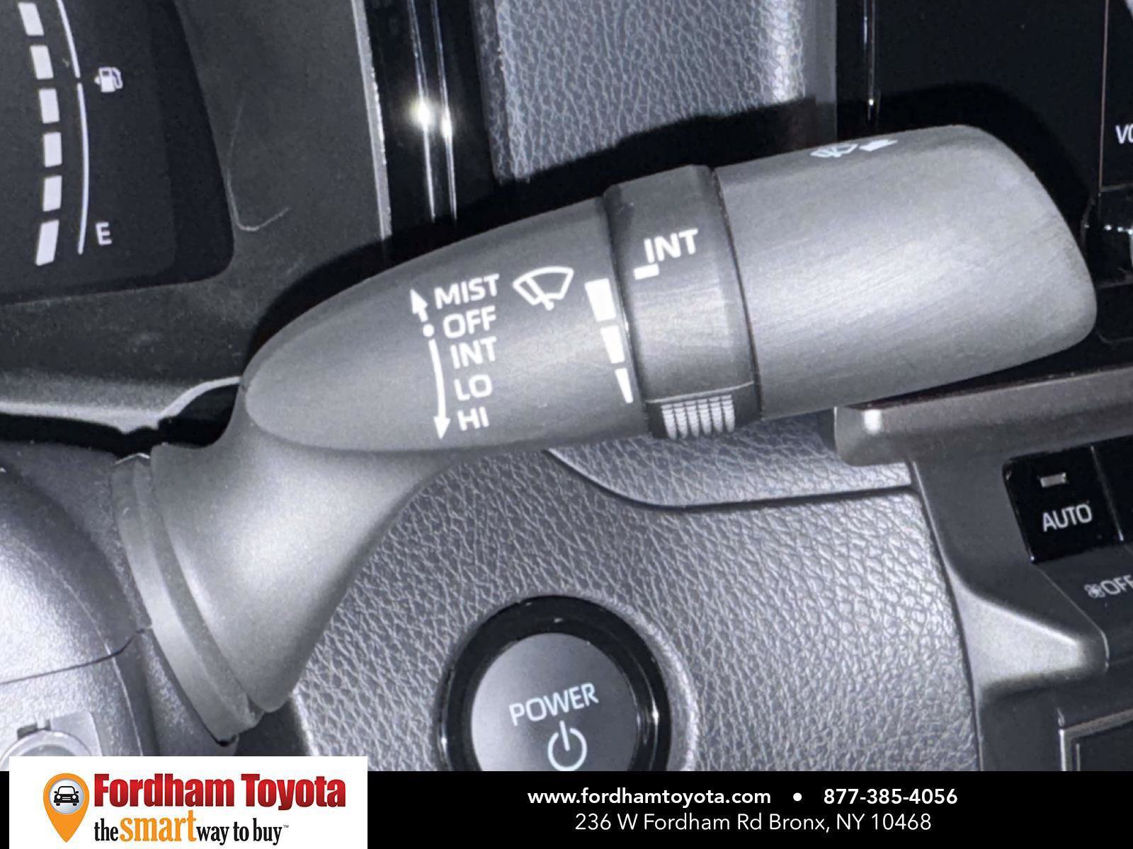 Used 2025 Toyota Camry SE FWD image 24