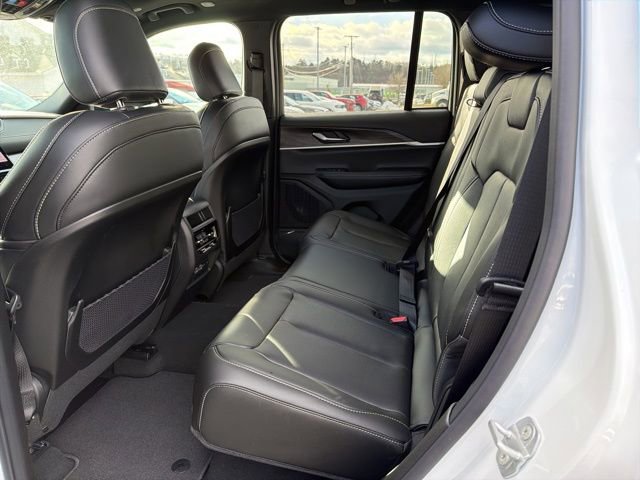 New 2025 Jeep Grand Cherokee Limited image 7