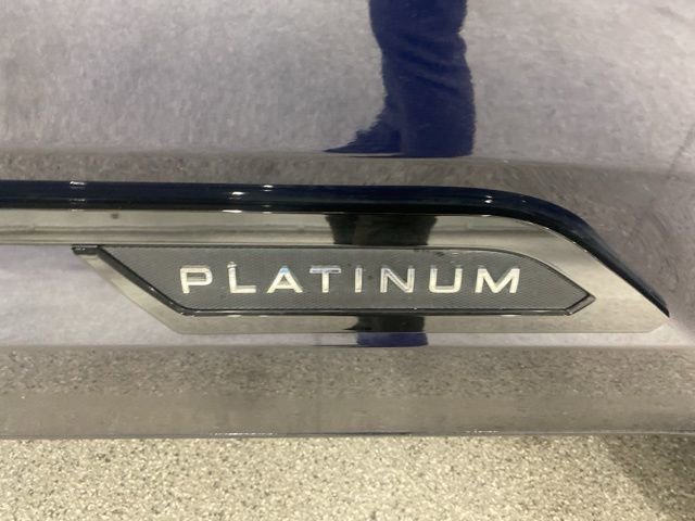 Used 2022 Toyota Tundra Platinum w/ Advanced Package image 5