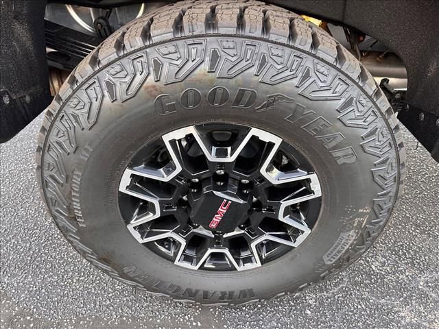 New 2026 GMC Sierra 2500 AT4X image 12