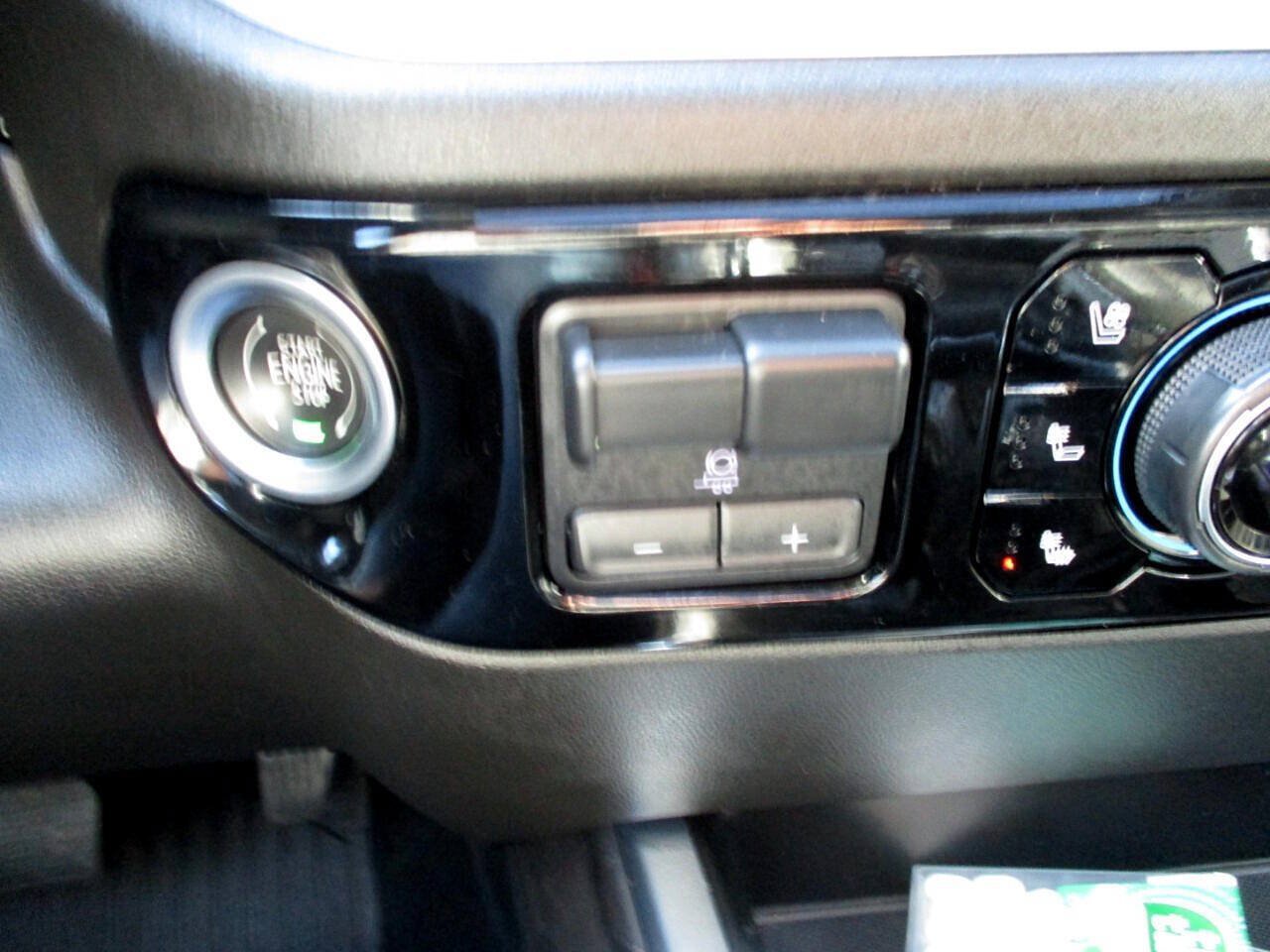 Used 2023 Chevrolet Silverado 1500 LTZ w/ LTZ Premium Package AWD/4WD image 15