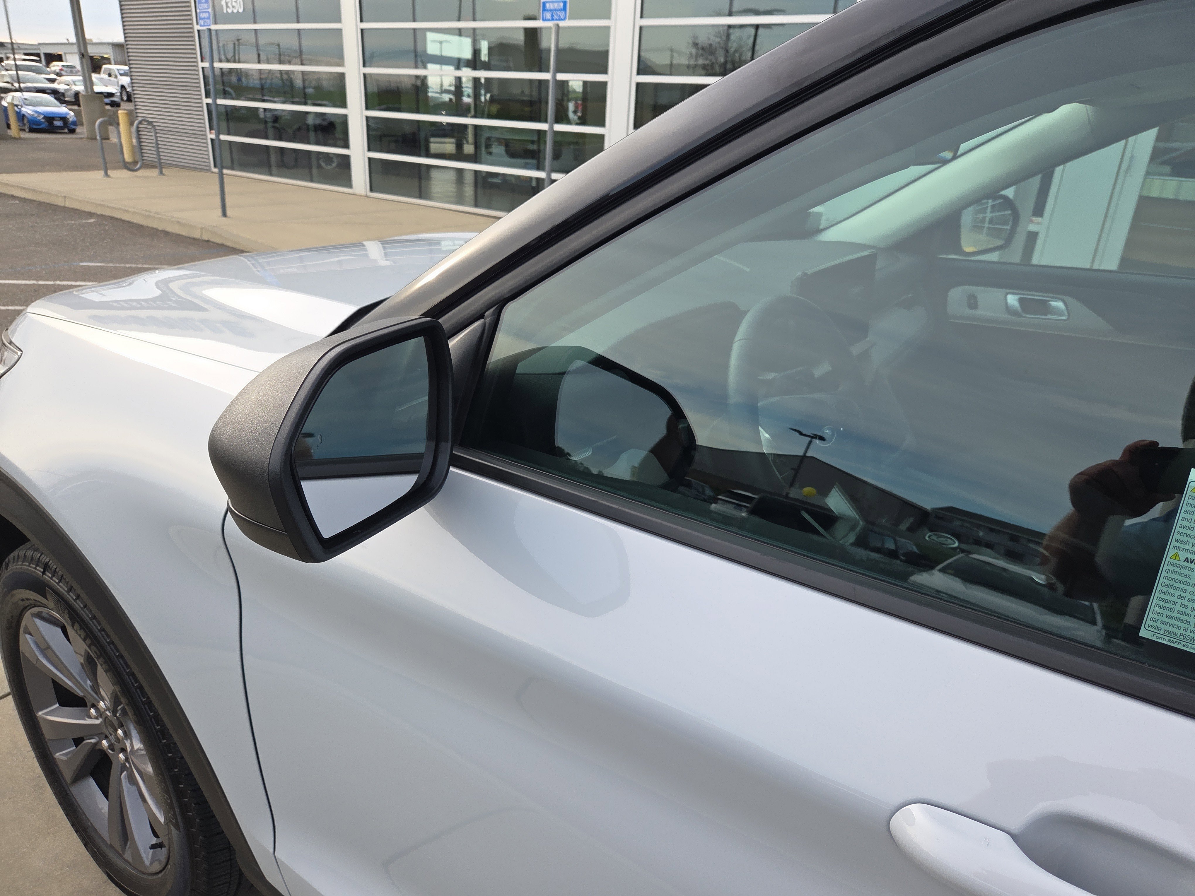 Used 2025 Ford Explorer Active w/ Active Comfort Package image 10