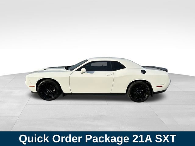 Used 2017 Dodge Challenger SXT w/ Blacktop Package image 2