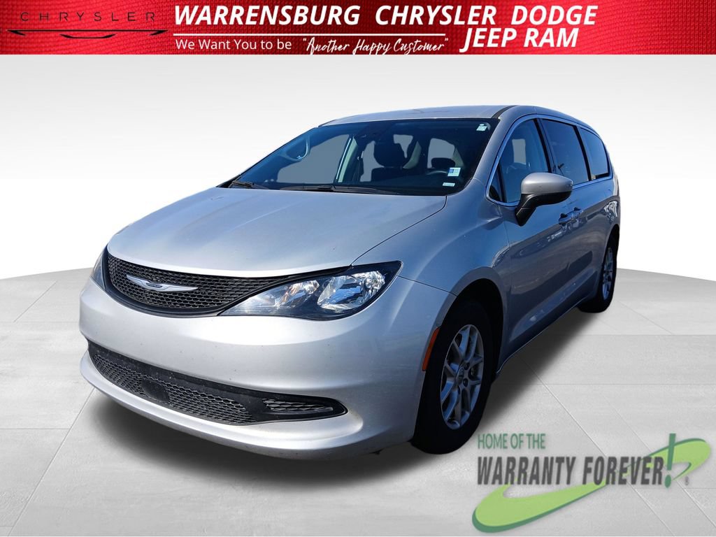 Used 2023 Chrysler Voyager LX FWD image 8