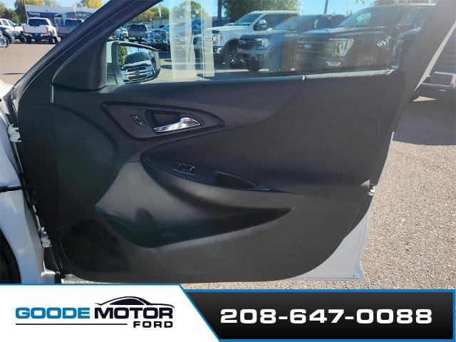 Used 2023 Chevrolet Malibu LT image 24