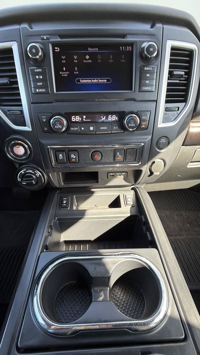 Used 2019 Nissan Titan SV w/ SV Convenience Package AWD/4WD image 8