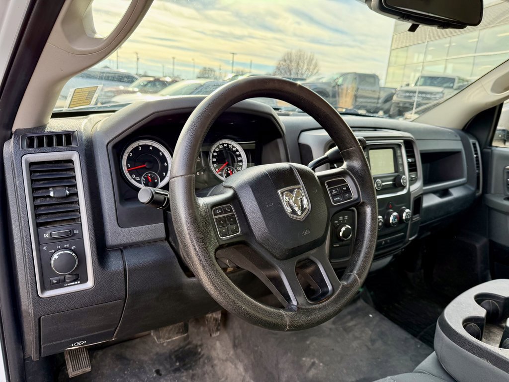 Used 2014 RAM 2500 Tradesman w/ Chrome Appearance Group image 8