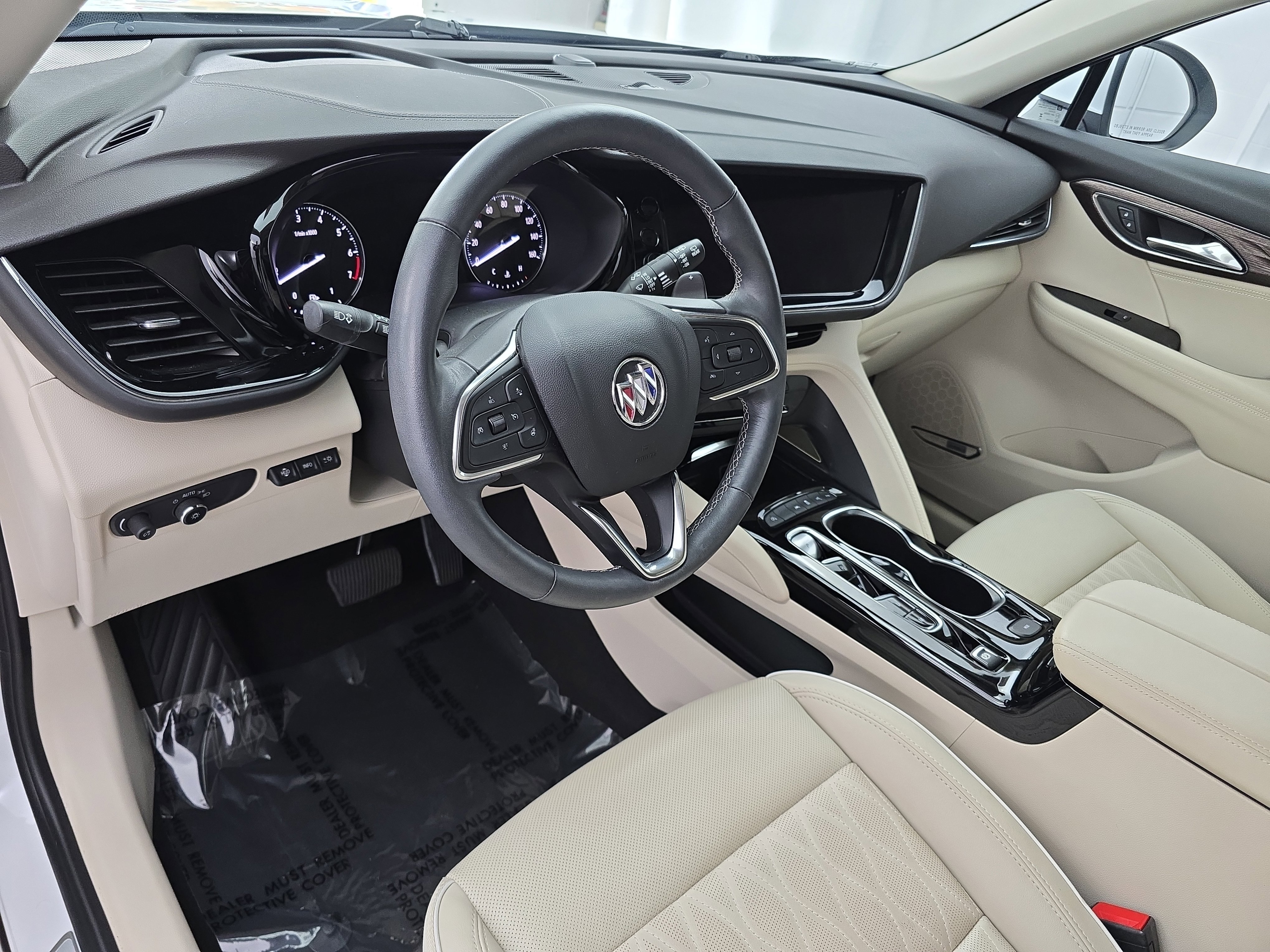 Used 2023 Buick Envision Avenir image 16