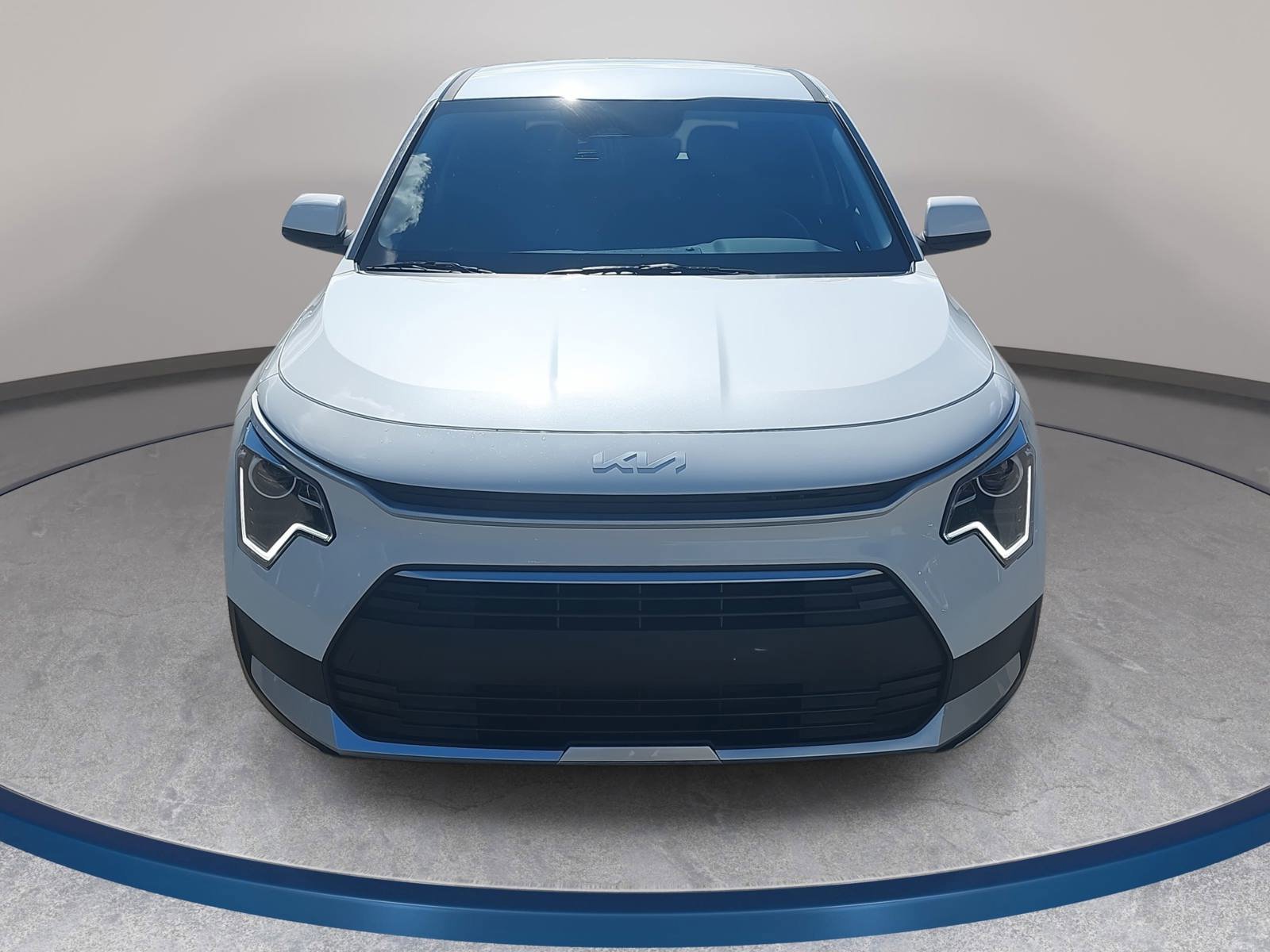 New 2026 Kia Niro LX FWD image 2